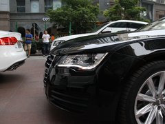 2012款 3.0 TFSI S-Tronic quattro 豪华型