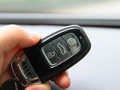 2012款 3.0 TFSI S-Tronic quattro 豪华型