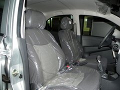 2010款 1.0L 手动 舒适型