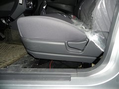 2010款 1.0L 手动 舒适型