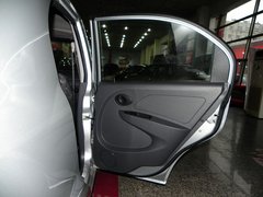 2010款 1.0L 手动 舒适型