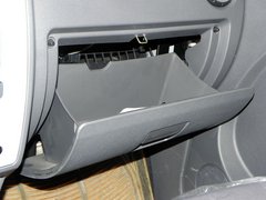 2010款 1.0L 手动 舒适型