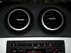 2010款 1.0L 手动 舒适型