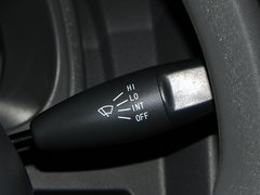 2010款 1.0L 手动 舒适型