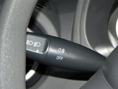 2010款 1.0L 手动 舒适型