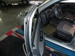 2010款 1.0L 手动 舒适型