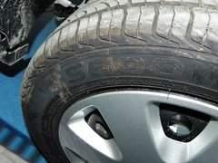 2010款 1.0L 手动 舒适型