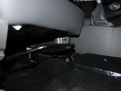 2010款 1.0L 手动 舒适型