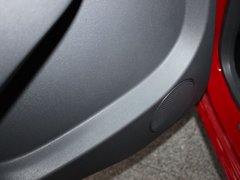2010款 1.0L 手动 舒适型