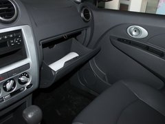 2010款 1.0L 手动 舒适型