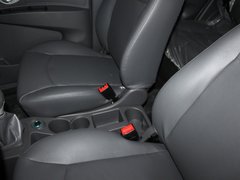 2010款 1.0L 手动 舒适型