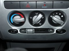 2010款 1.0L 手动 舒适型