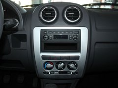 2010款 1.0L 手动 舒适型