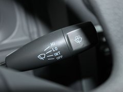 2010款 1.0L 手动 舒适型
