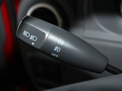 2010款 1.0L 手动 舒适型