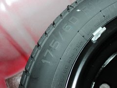 2010款 1.0L 手动 舒适型