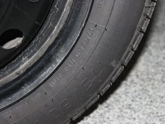 2010款 1.0L 手动 舒适型