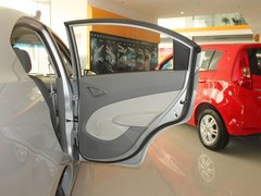 2010款 两厢 1.2SE EMT 理想版