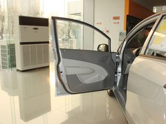 2010款 两厢 1.2SE EMT 理想版