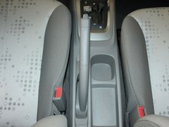 2010款 两厢 1.2SE EMT 理想版