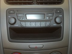 2010款 两厢 1.2SE EMT 理想版