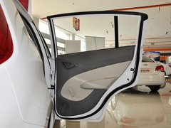 2010款 两厢 1.2SE EMT 理想版