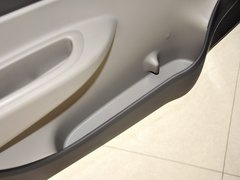 2010款 两厢 1.2SE EMT 理想版