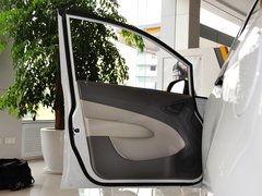 2010款 两厢 1.2SE EMT 理想版