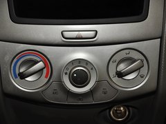 2010款 两厢 1.2SE EMT 理想版