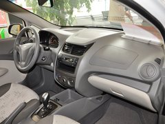 2010款 两厢 1.2SE EMT 理想版