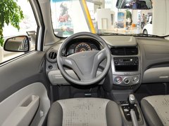 2010款 两厢 1.2SE EMT 理想版