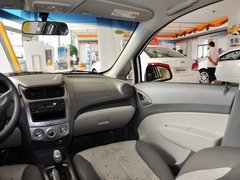 2010款 两厢 1.2SE EMT 理想版