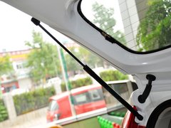 2010款 两厢 1.2SE EMT 理想版