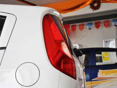 2010款 两厢 1.2SE EMT 理想版