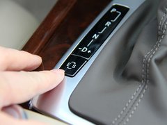 2011款 E200L 1.8T CGI优雅型