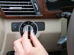 2011款 E200L 1.8T CGI优雅型