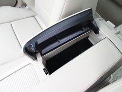 2011款 E200L 1.8T CGI优雅型