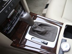 2011款 E200L 1.8T CGI优雅型
