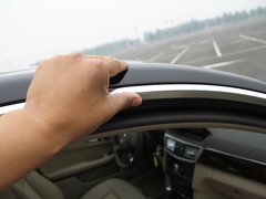 2011款 E200L 1.8T CGI优雅型