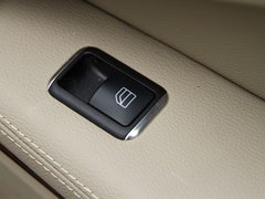 2011款 E200L 1.8T CGI优雅型