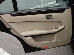 2011款 E200L 1.8T CGI优雅型