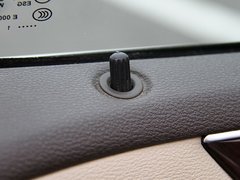 2011款 E200L 1.8T CGI优雅型