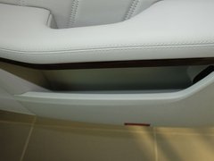 2011款 E200L 1.8T CGI优雅型