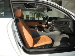 2011款 330i 3.0L 双门轿跑车