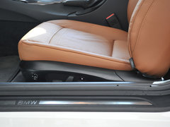 2011款 330i 3.0L 双门轿跑车