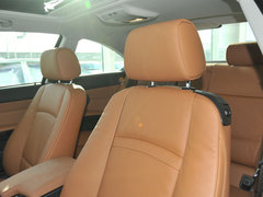 2011款 330i 3.0L 双门轿跑车