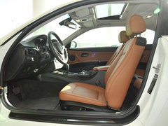 2011款 330i 3.0L 双门轿跑车