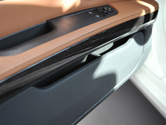2011款 330i 3.0L 双门轿跑车