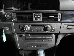 2011款 330i 3.0L 双门轿跑车