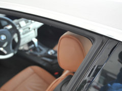 2011款 330i 3.0L 双门轿跑车